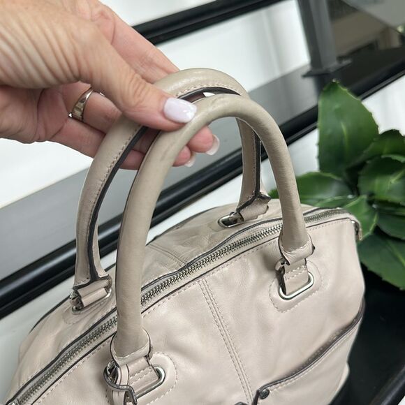 Tignanello Genuine Leather Satchel Tote Handbag Neutral Beige Soft Luxurious - Picture 5 of 9